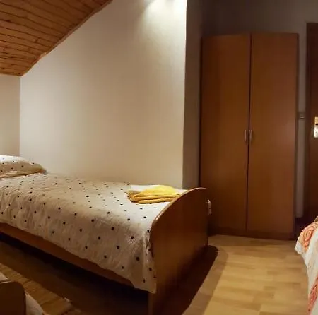 Apartamento With Shared Kitchen Zver, Great For Hikers