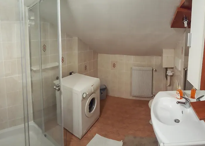 With Shared Kitchen Zver, Great For Hikers